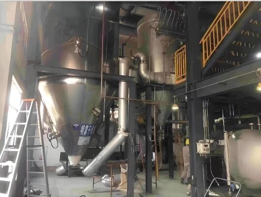 Energiebesparende en op maat gemaakte wei-eiwitpoederproductiemachine melk elektrische sproeidroogmachine